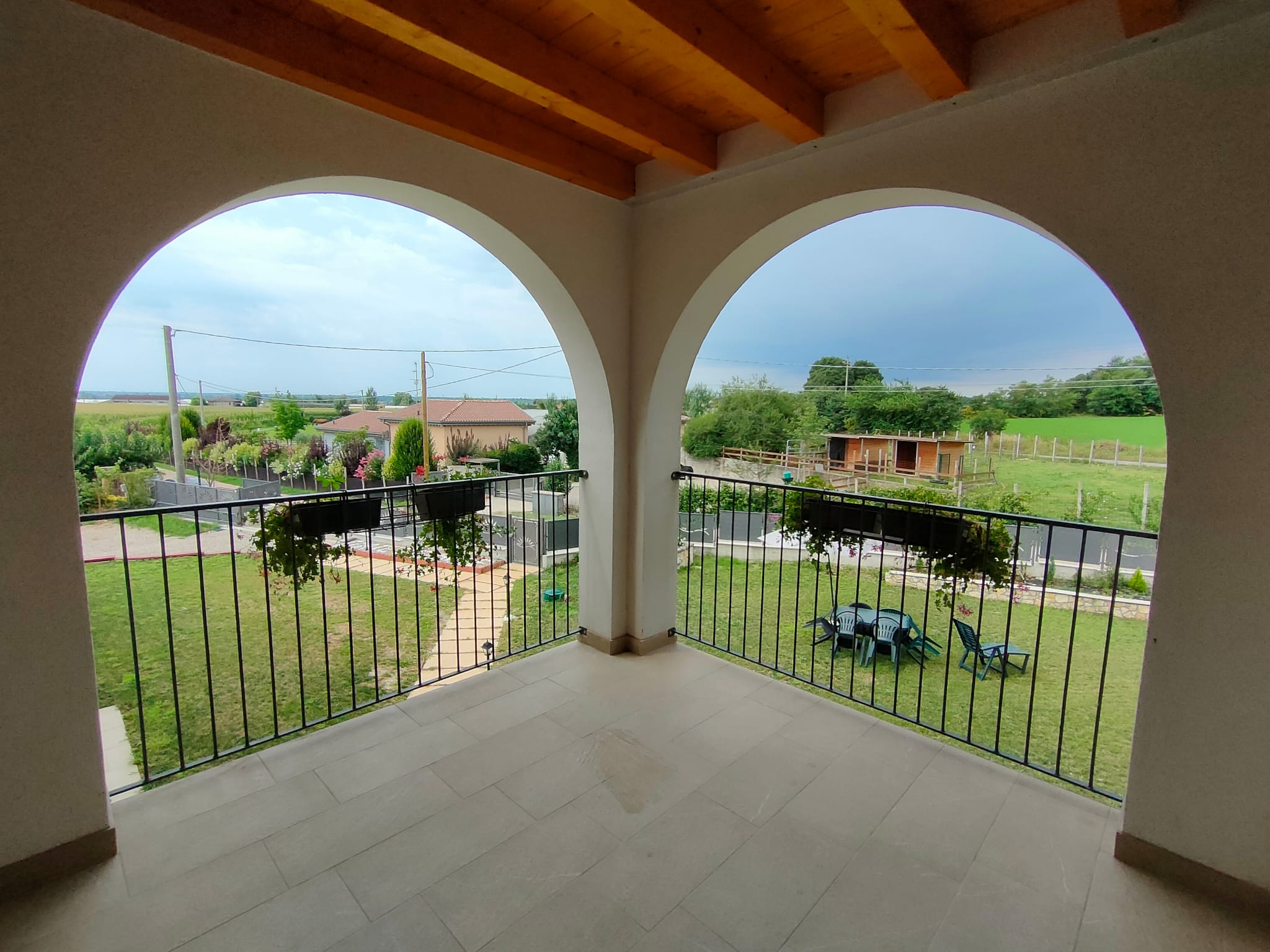 Cucina e terrazzo 5